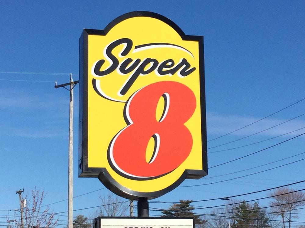 Отель Super 8 By Wyndham Portland/Westbrook Area Экстерьер фото